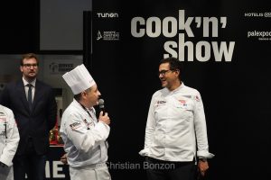 Fte MulticultureConfrence sur les relations bilatrales entre la Suisse et l'Union Europenne  Uni Dufour avec le Conseiller fdral Martin Pfister lle