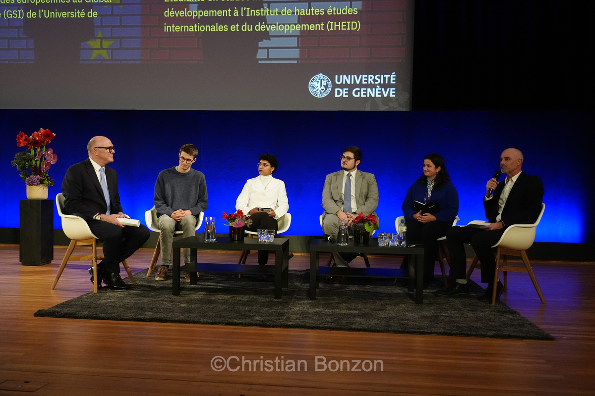 Fte MulticultureConfrence sur les relations bilatrales entre la Suisse et l'Union Europenne  Uni Dufour avec le Conseiller fdral Martin Pfister lle