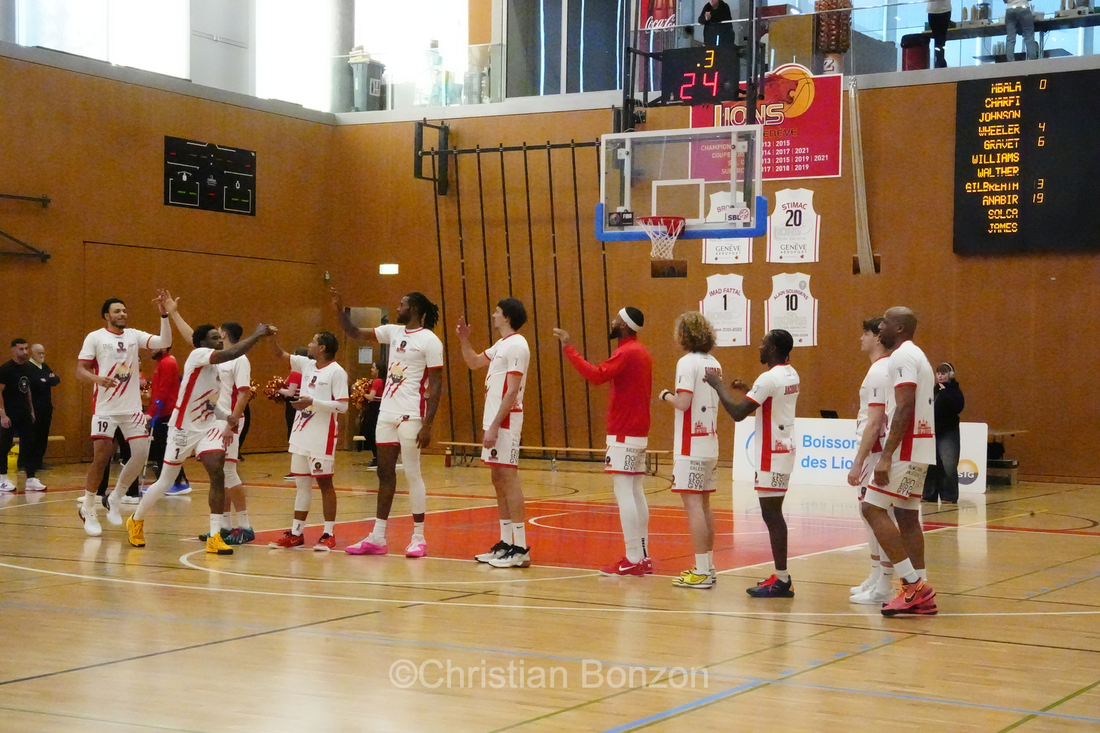 Les Lions de Genve sÕimposent face  Massagno au Pommier