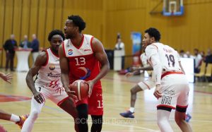 Les Lions de Genve sÕimposent face  Massagno au Pommier