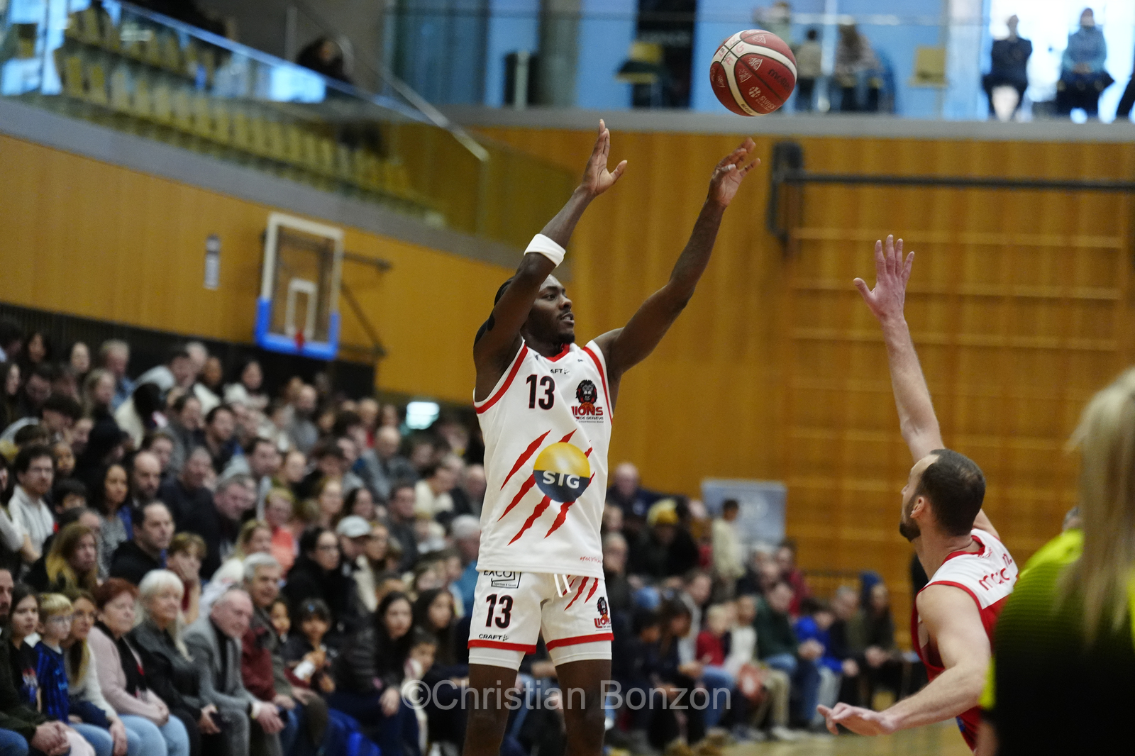 Les Lions de Genve sÕimposent face  Massagno au Pommier