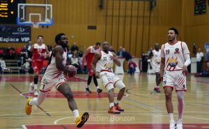 Les Lions de Genve sÕimposent face  Massagno au Pommier