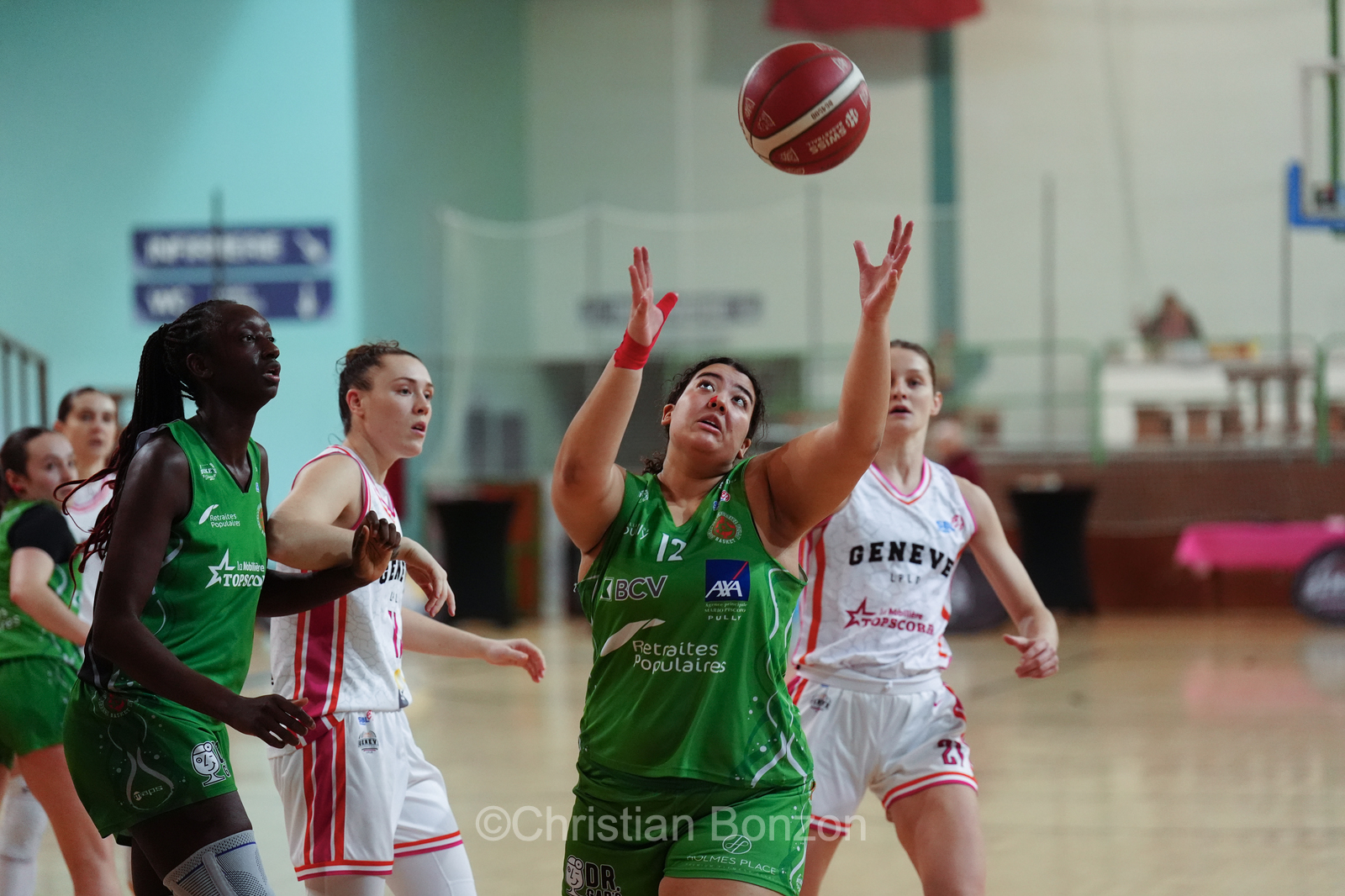 Genve LPO renverse Pully et file en finale (80-69)