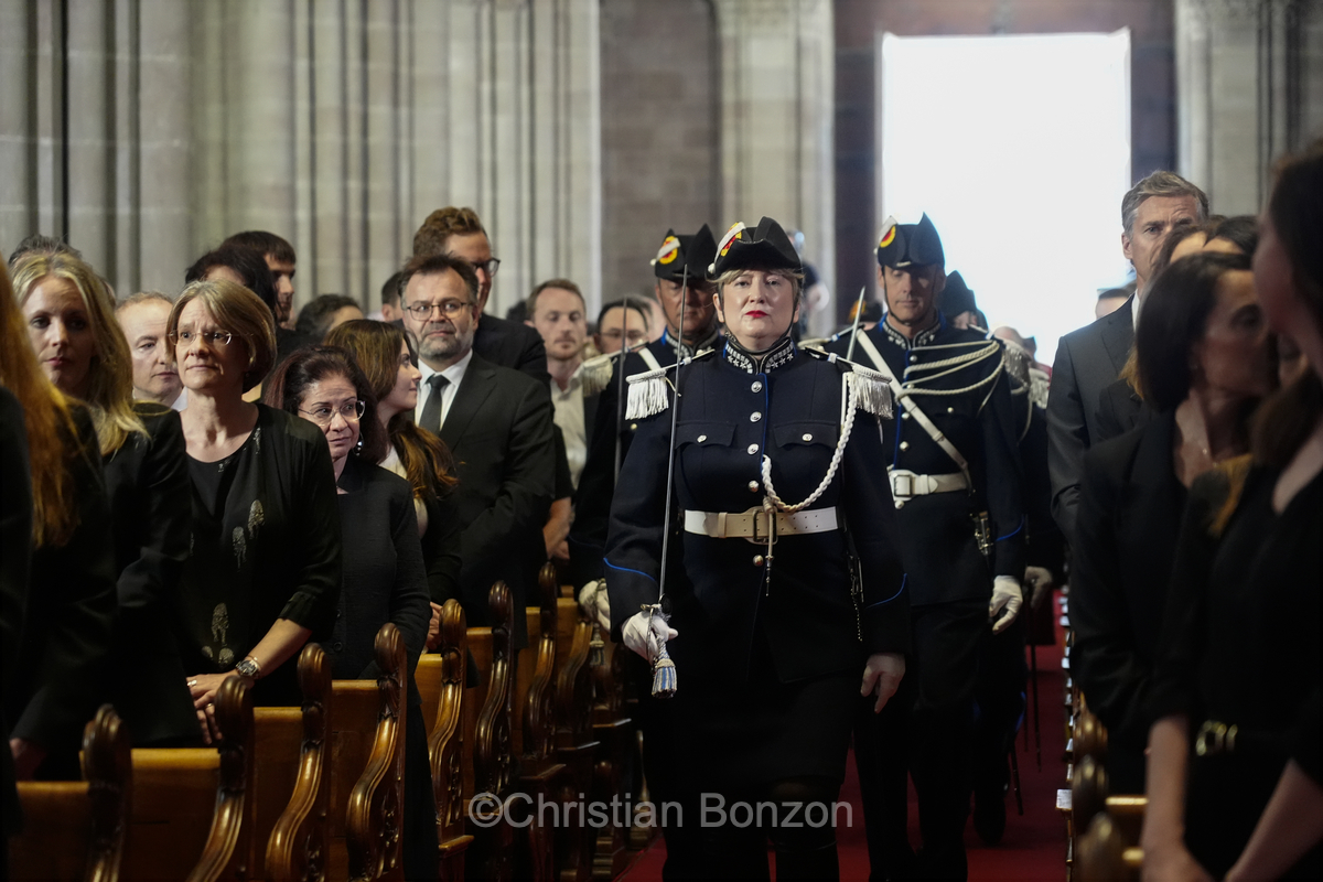 Justice genevoise: le temps du serment pour les magistrats lus