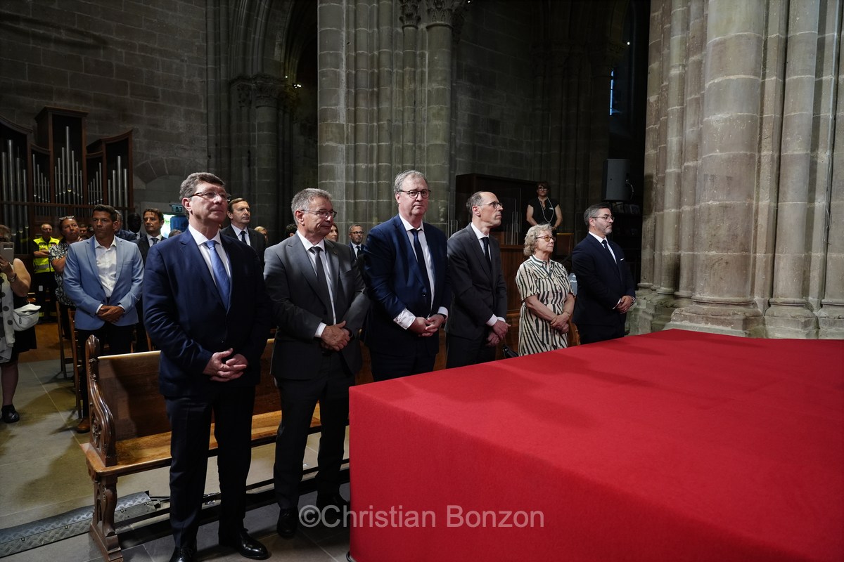 Justice genevoise: le temps du serment pour les magistrats lus
