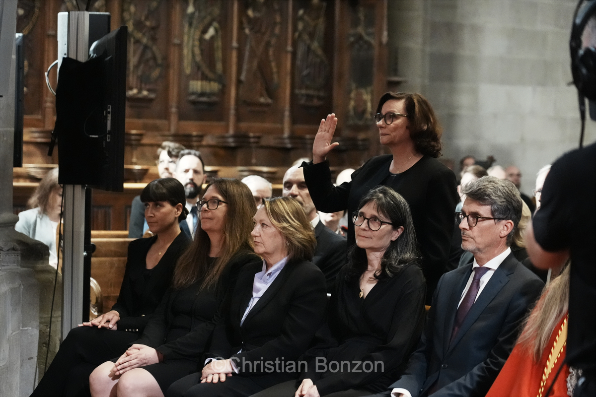 Justice genevoise: le temps du serment pour les magistrats lus